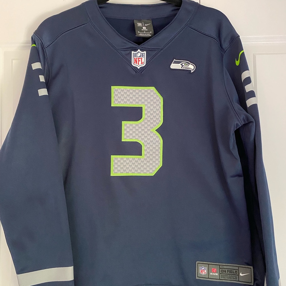 Nike Seattle Seahawks Russell Wilson LS jersey, size medium.